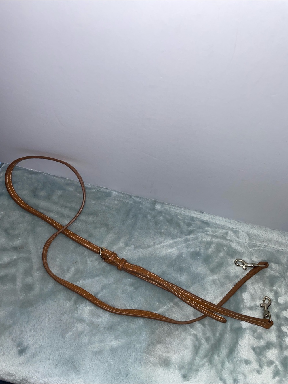Dooney & Bourke ‘Dillen’ Satchel - Picture 4 of 15